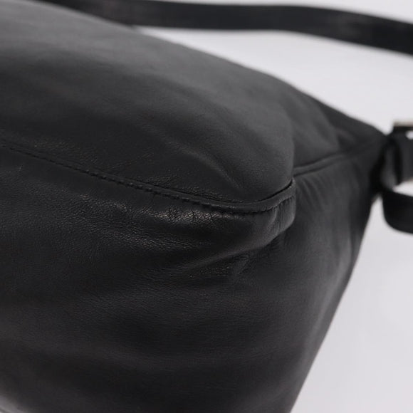 FENDI Mamma Baguette Shoulder Bag Leather Black Silver Auth BA16295V