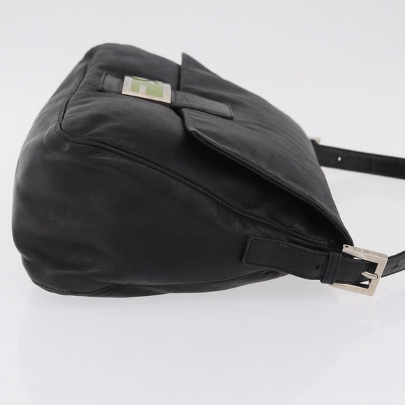 FENDI Mamma Baguette Shoulder Bag Leather Black Silver Auth BA16295V