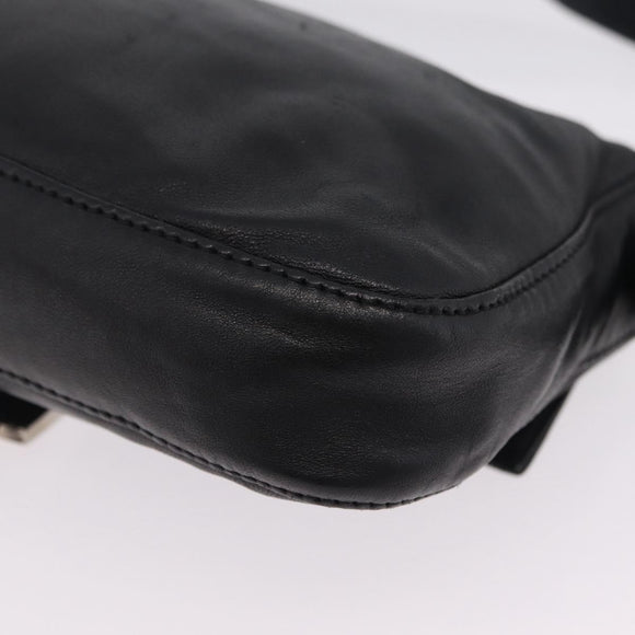 FENDI Mamma Baguette Shoulder Bag Leather Black Silver Auth BA16322V