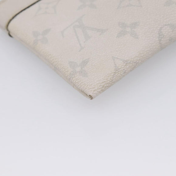 LOUIS VUITTON Monogram Taigarama Pochette Discovery PM White M30279 Auth BA16482
