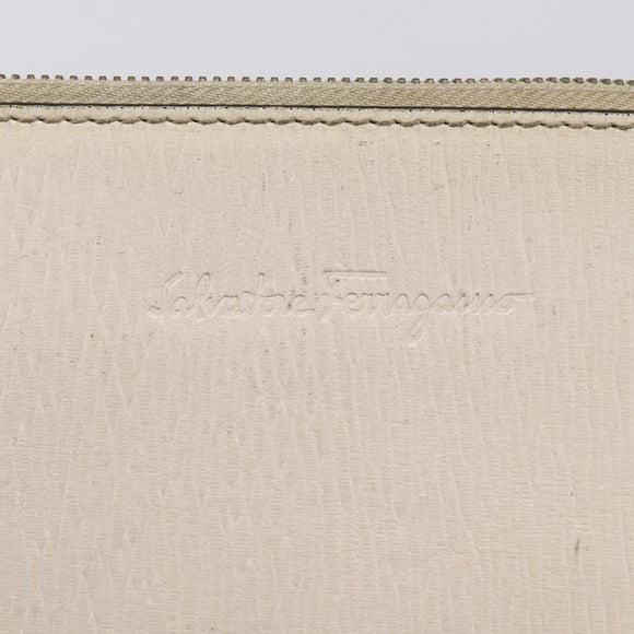 Salvatore Ferragamo Clutch Bag Leather Ivory Gold Tone Auth BA16897