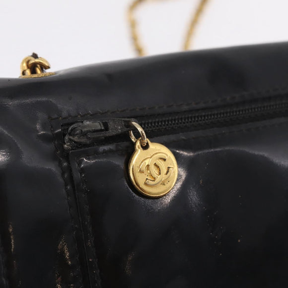 CHANEL Chain Shoulder Bag Patent Black Gold Tone CC Auth BA16956