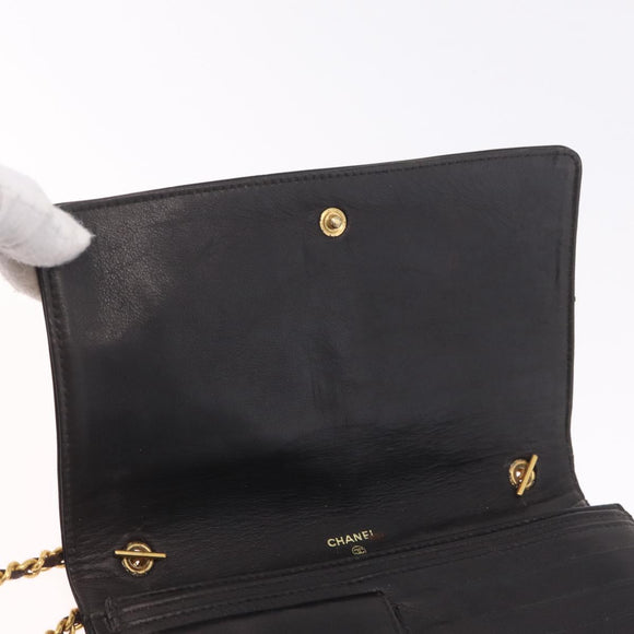 CHANEL Chain Shoulder Bag Patent Black Gold Tone CC Auth BA16956