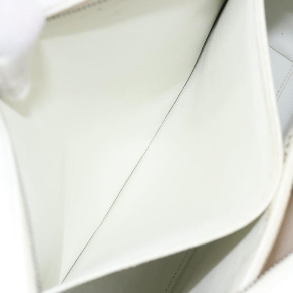 CHANEL Shoulder Bag Caviar Skin White CC Auth BA2340