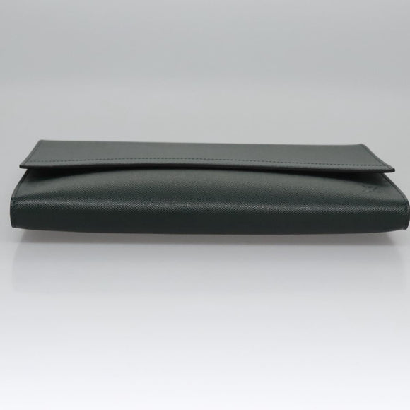 LOUIS VUITTON Taiga Leren Volga Aktetas Epicea M30204 LV Auth BA235