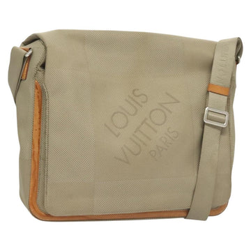 LOUIS VUITTON Damier Geant Messager NM Shoulder Bag Gray LV Auth BA2846