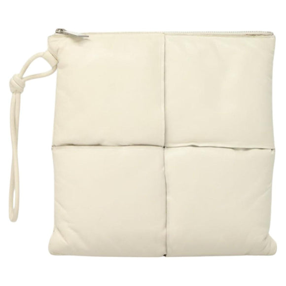 BOTTEGA VENETA MAXI INTRECCIATO Clutch Bag Leather Silver White Auth BA2892