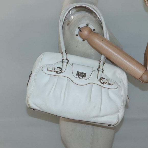 Salvatore Ferragamo Gancini Schoudertas Leer Wit Zilver Auth BA3224