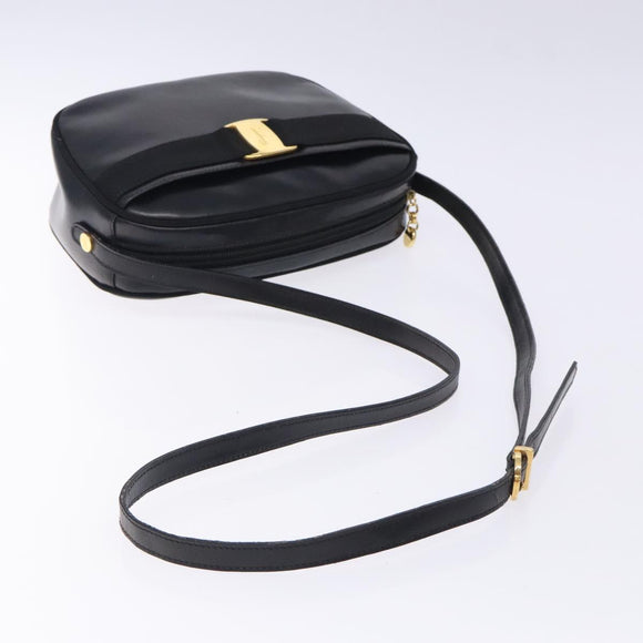 Salvatore Ferragamo Vala Shoulder Bag Leather Black Gold Auth BA4221