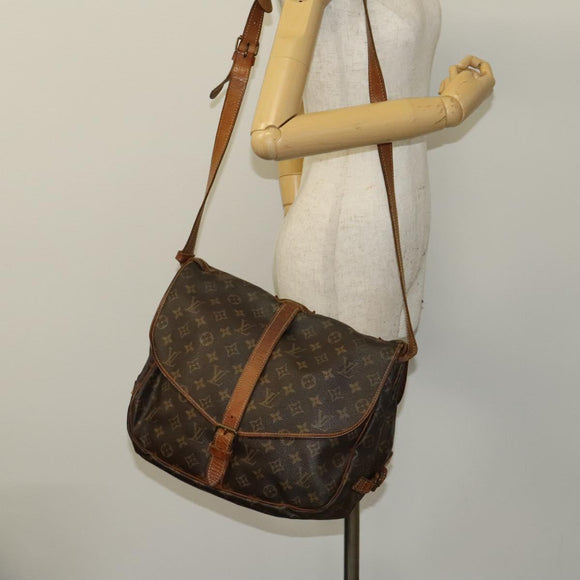 LOUIS VUITTON Monogram Saumur 35 Shoulder Bag M42254 LV Auth BA4403