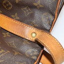 LOUIS VUITTON Monogram Saumur 35 Shoulder Bag M42254 LV Auth BA4420-9