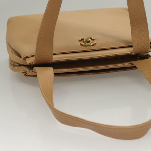 CHANEL Matelasse Shoulder Bag Caviar Skin Beige Gold CC Auth BA4516