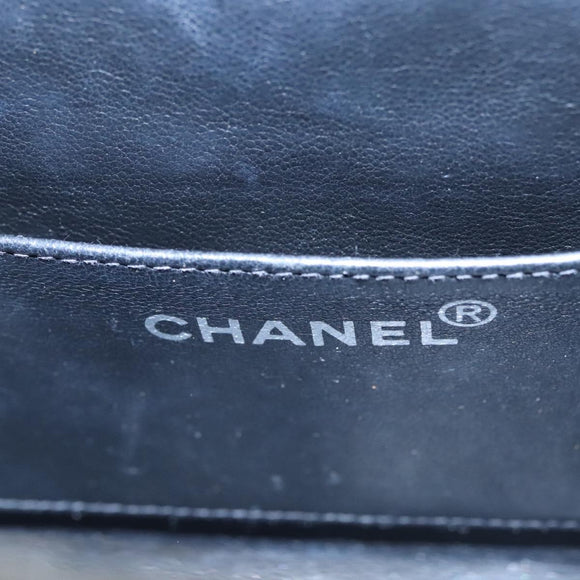 CHANEL Matelasse Hand Bag Patent leather Black CC Auth BA452AV