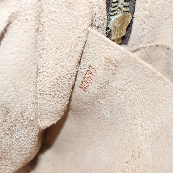 LOUIS VUITTON Monogram Trousse Toilette 28 Clutch Bag M47522 LV Auth BA4585