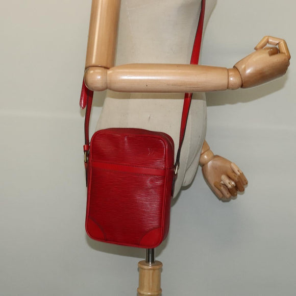 LOUIS VUITTON Epi Danube Shoulder Bag Red M45637 LV Auth BA5275