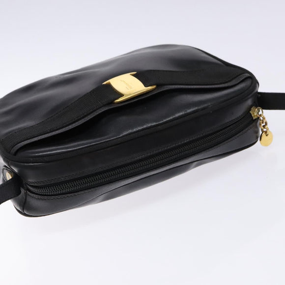 Salvatore Ferragamo Vala Shoulder Bag Leather Black Gold Auth BA5416