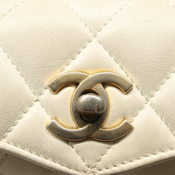 CHANEL Matelasse Chain Waist bag Lamb Skin White Gold CC Auth BA5530