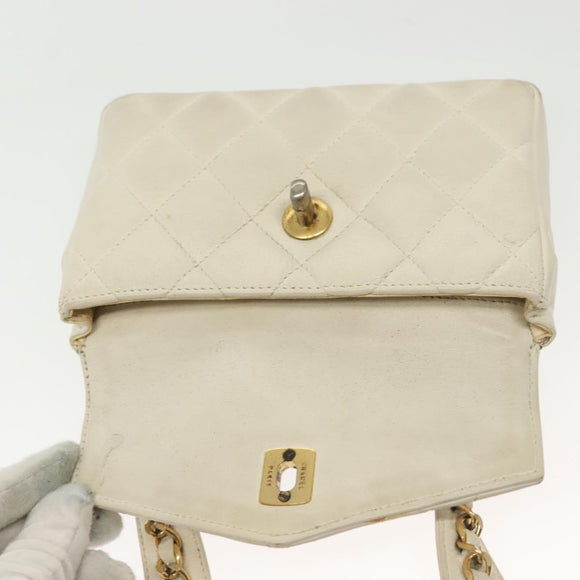 CHANEL Matelasse Chain Waist bag Lamb Skin White Gold CC Auth BA5530