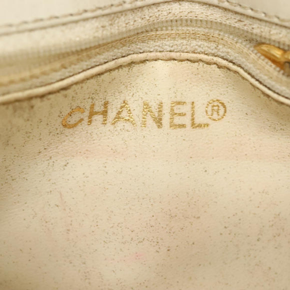 CHANEL Matelasse Chain Waist bag Lamb Skin White Gold CC Auth BA5530