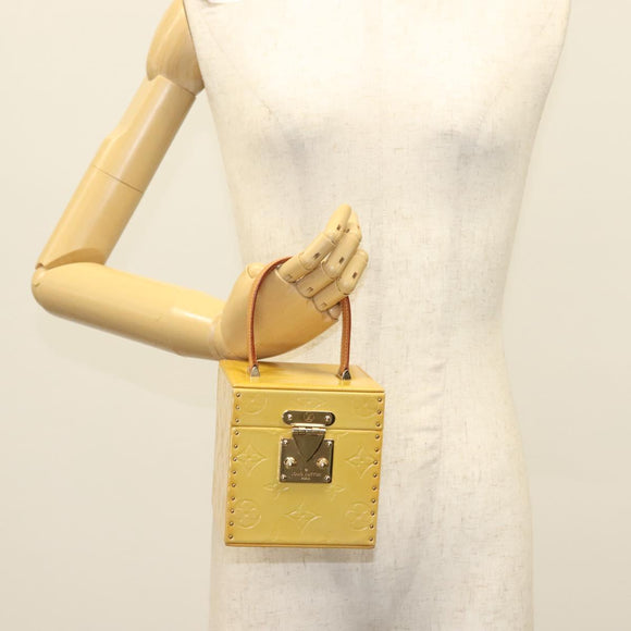 LOUIS VUITTON Monogram Vernis Bleecker Cosmetic Pouch Beige M91002 Auth BA5541