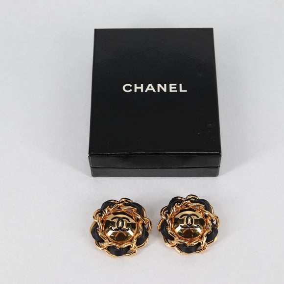 CHANEL COCO Mark Earring metal Gold CC Auth BA5544V