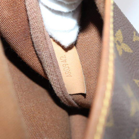 LOUIS VUITTON Monogram Saumur 35 Umhängetasche M42254 LV Auth BA5810