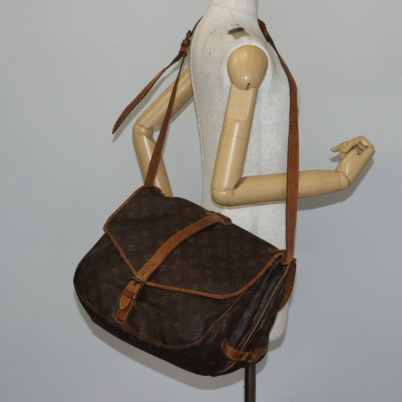 LOUIS VUITTON Monogram Saumur 35 Umhängetasche M42254 LV Auth BA5810