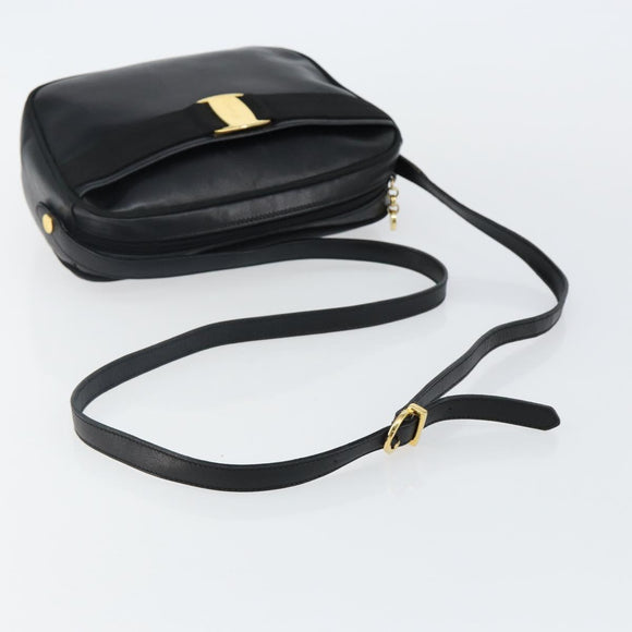 Salvatore Ferragamo Vala Shoulder Bag Leather Black Gold Auth BA5962