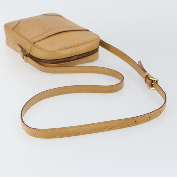 LOUIS VUITTON Epi Danube Shoulder Bag Beige M11910 LV Auth BA6003