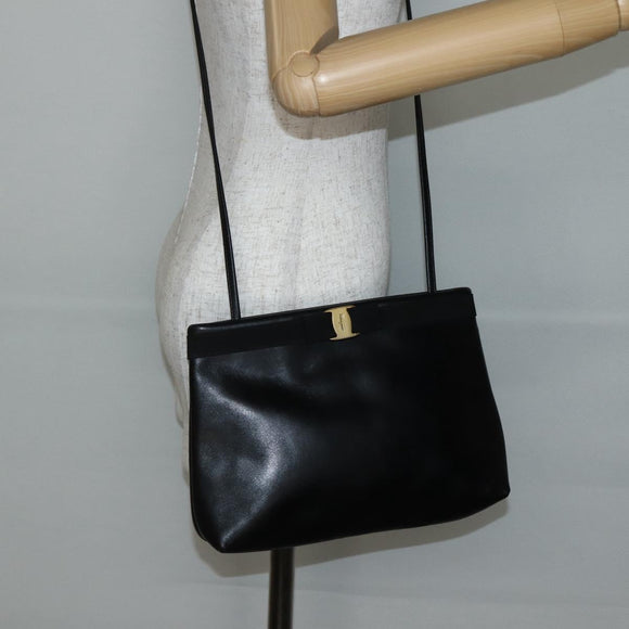 Salvatore Ferragamo Vala Shoulder Bag Leather Black Gold Auth BA6076