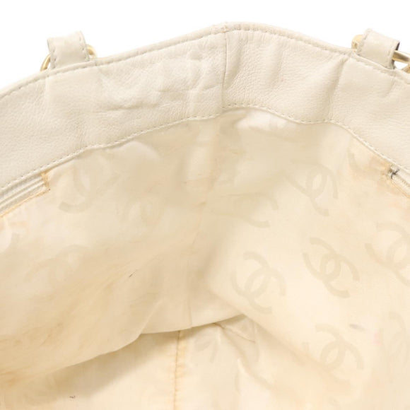 CHANEL Tote Bag Caviar Skin White Gold CC Auth BA6361