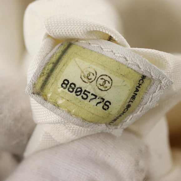 CHANEL Tote Bag Caviar Skin White Gold CC Auth BA6361