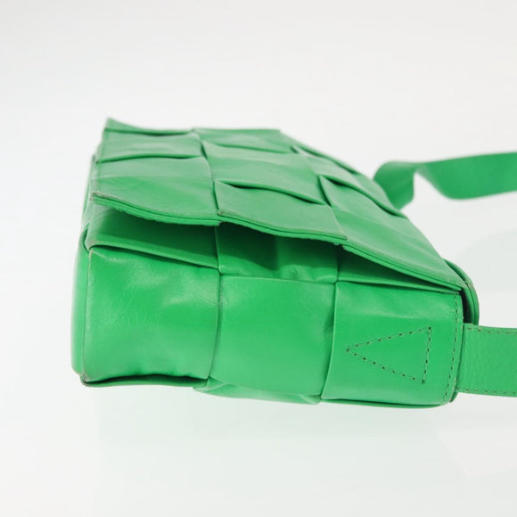 BOTTEGA VENETA MAXI INTRECCIATO Cassette Shoulder Bag Leather Green Auth BA6369