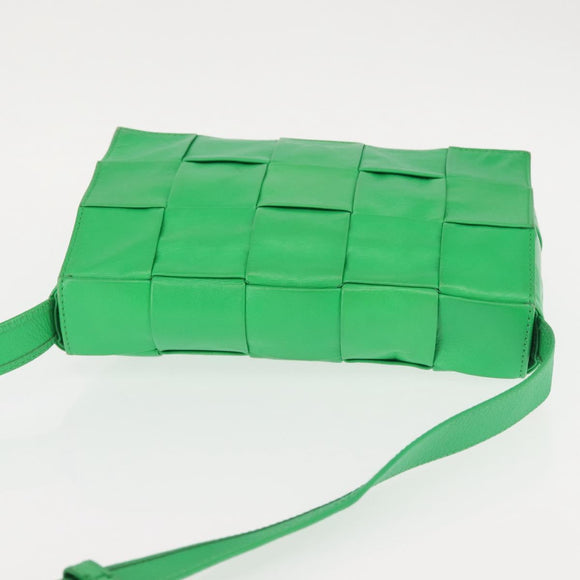 BOTTEGA VENETA MAXI INTRECCIATO Cassette Shoulder Bag Leather Green Auth BA6369