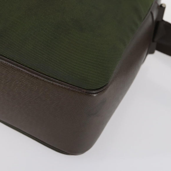 LOUIS VUITTON Taiga Thai Meal Shoulder Bag Khaki M30868 LV Auth BA6419