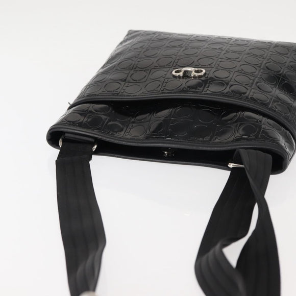 Salvatore Ferragamo Gancini Shoulder Bag Enamel Black Auth BA6810