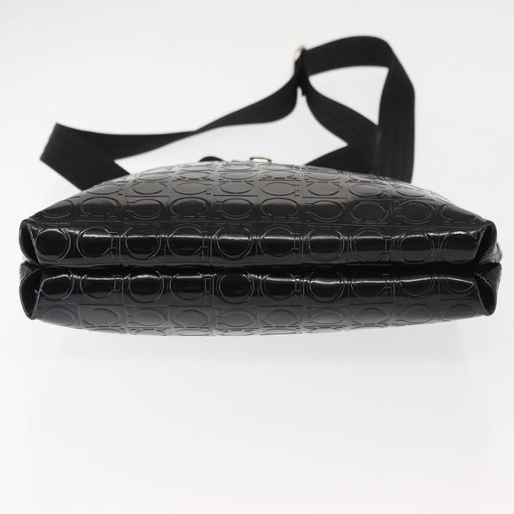 Salvatore Ferragamo Gancini Shoulder Bag Enamel Black Auth BA6810