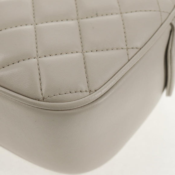 CHANEL Matelasse Chain Shoulder Bag Leather White CC Auth BA6864A