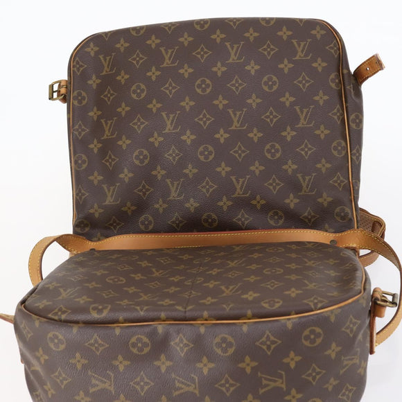 LOUIS VUITTON Monogram Saumur 35 Shoulder Bag M42254 LV Auth BA6948