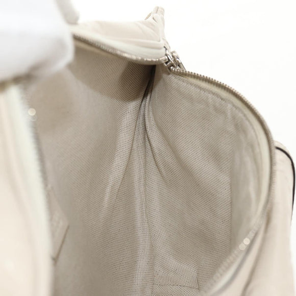 GUCCI GG Emboss Body Bag White Silver 645093 Auth BA7268M