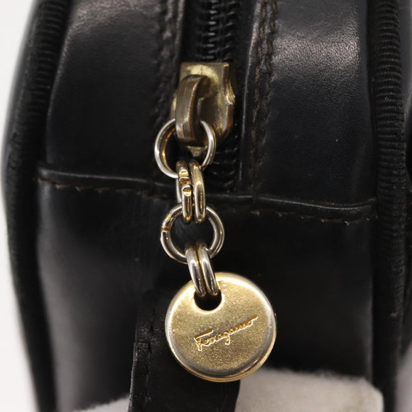 Salvatore Ferragamo Vala Shoulder Bag Leather Black Gold Auth BA7320