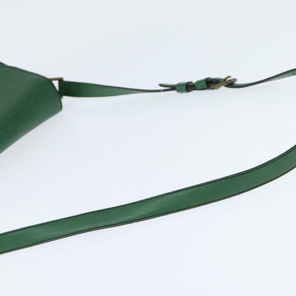 LOUIS VUITTON Epi Saint Cloud GM Shoulder Bag Green M52194 LV Auth BA7423