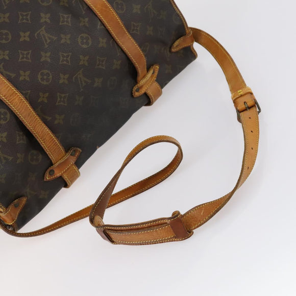 LOUIS VUITTON Monogram Saumur 43 Shoulder Bag M42252 LV Auth BA7621