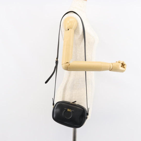 Salvatore Ferragamo Gancini Shoulder Bag Leather Black Gold Auth BA7668