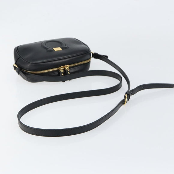 Salvatore Ferragamo Gancini Shoulder Bag Leather Black Gold Auth BA7668