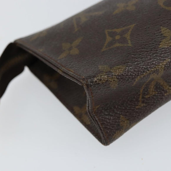LOUIS VUITTON Monogram Poche Toilette 15 Pouch M47546 LV Auth BA7947
