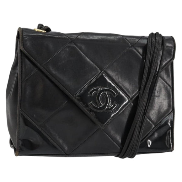 CHANEL Matelasse Shoulder Bag Lamb Skin Black Gold CC Auth BA8034