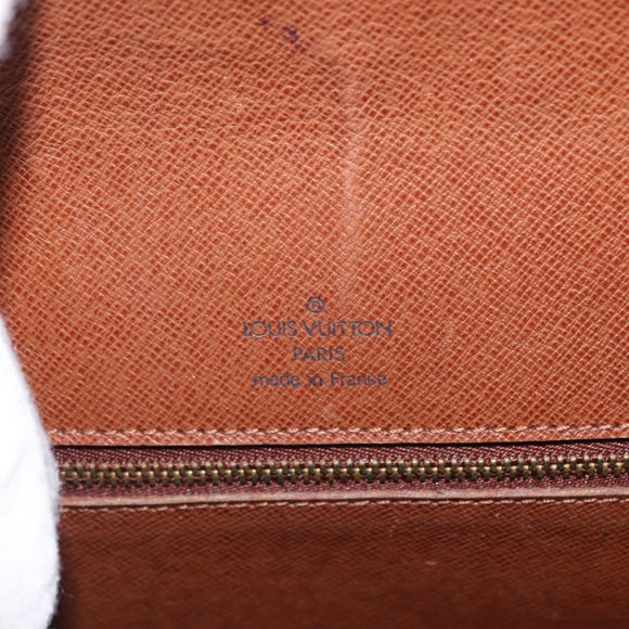 LOUIS VUITTON Monogram Saint Cloud GM Shoulder Bag M51242 LV Auth BA8283