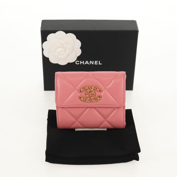 CHANEL Matelasse Bifold Wallet Lamb Skin Pink Silver CC Auth BA8708V