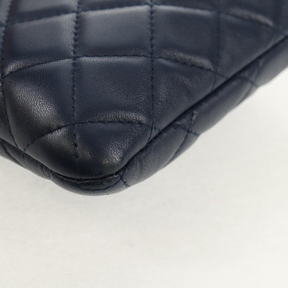 CHANEL Matelasse Chain Phone Case Bag Lamb Skin Navy Gold CC Auth BA8715SAV